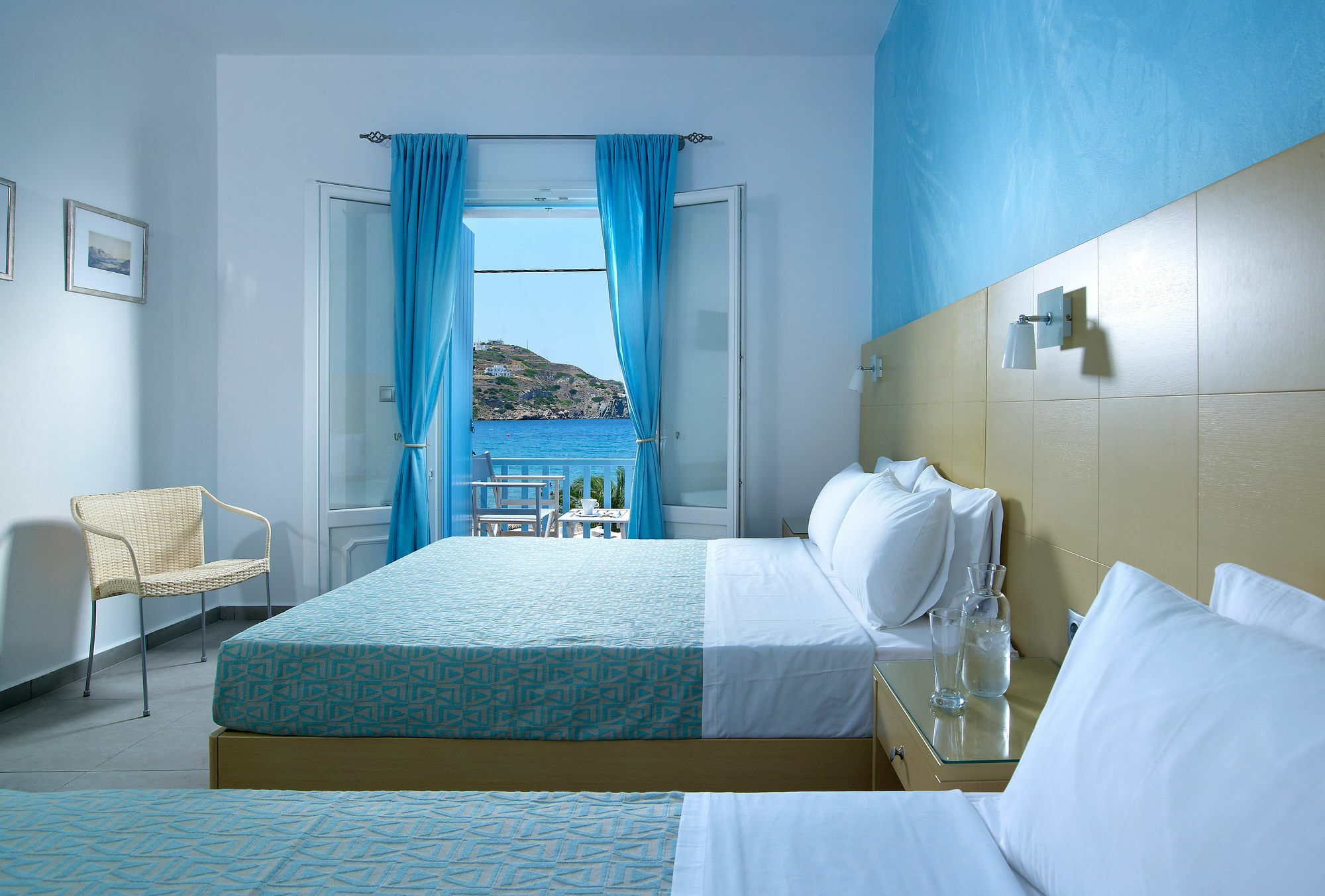 Blue Harmony Hotel Kini Ngoại thất bức ảnh