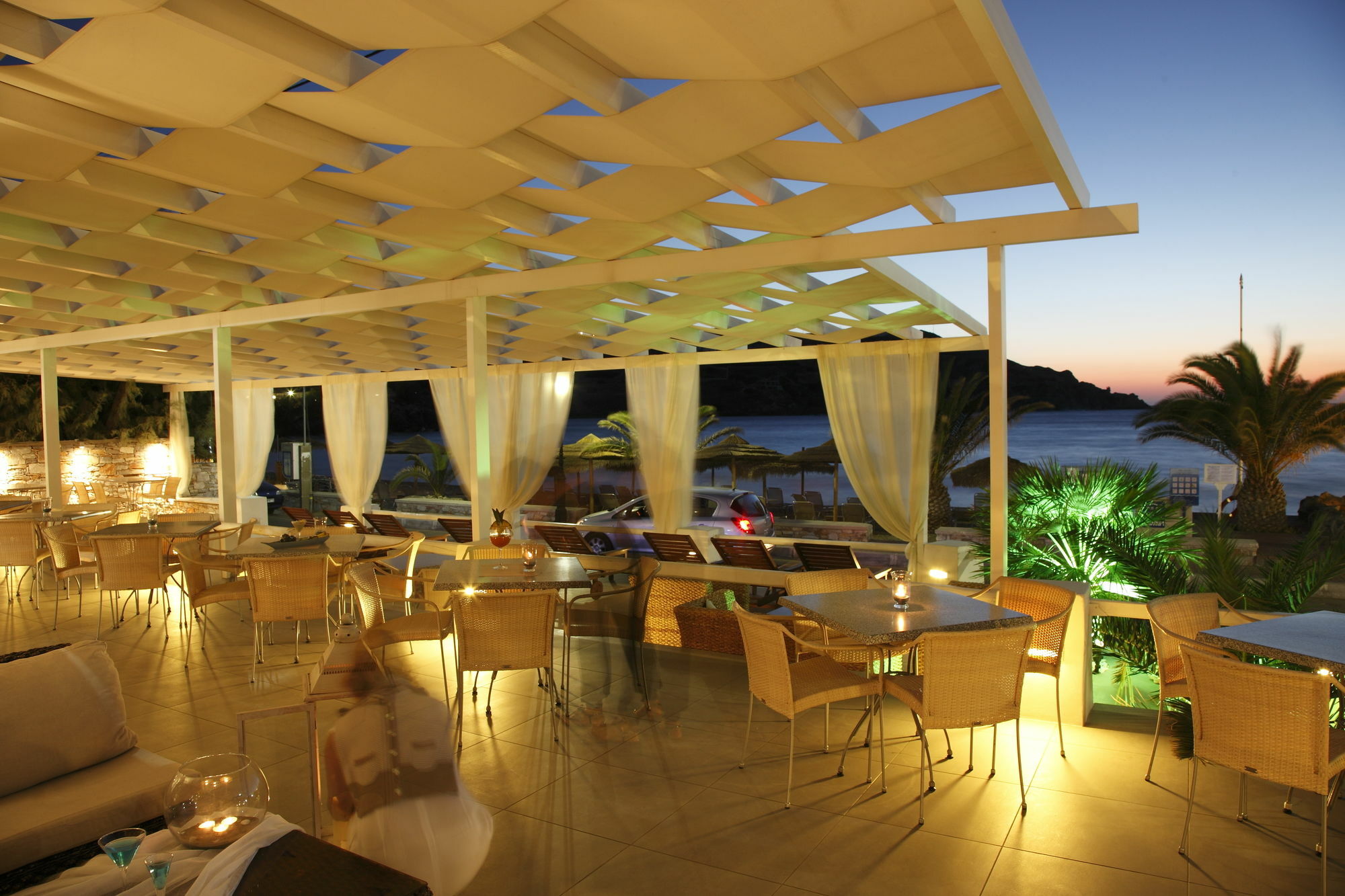 Blue Harmony Hotel Kini Ngoại thất bức ảnh